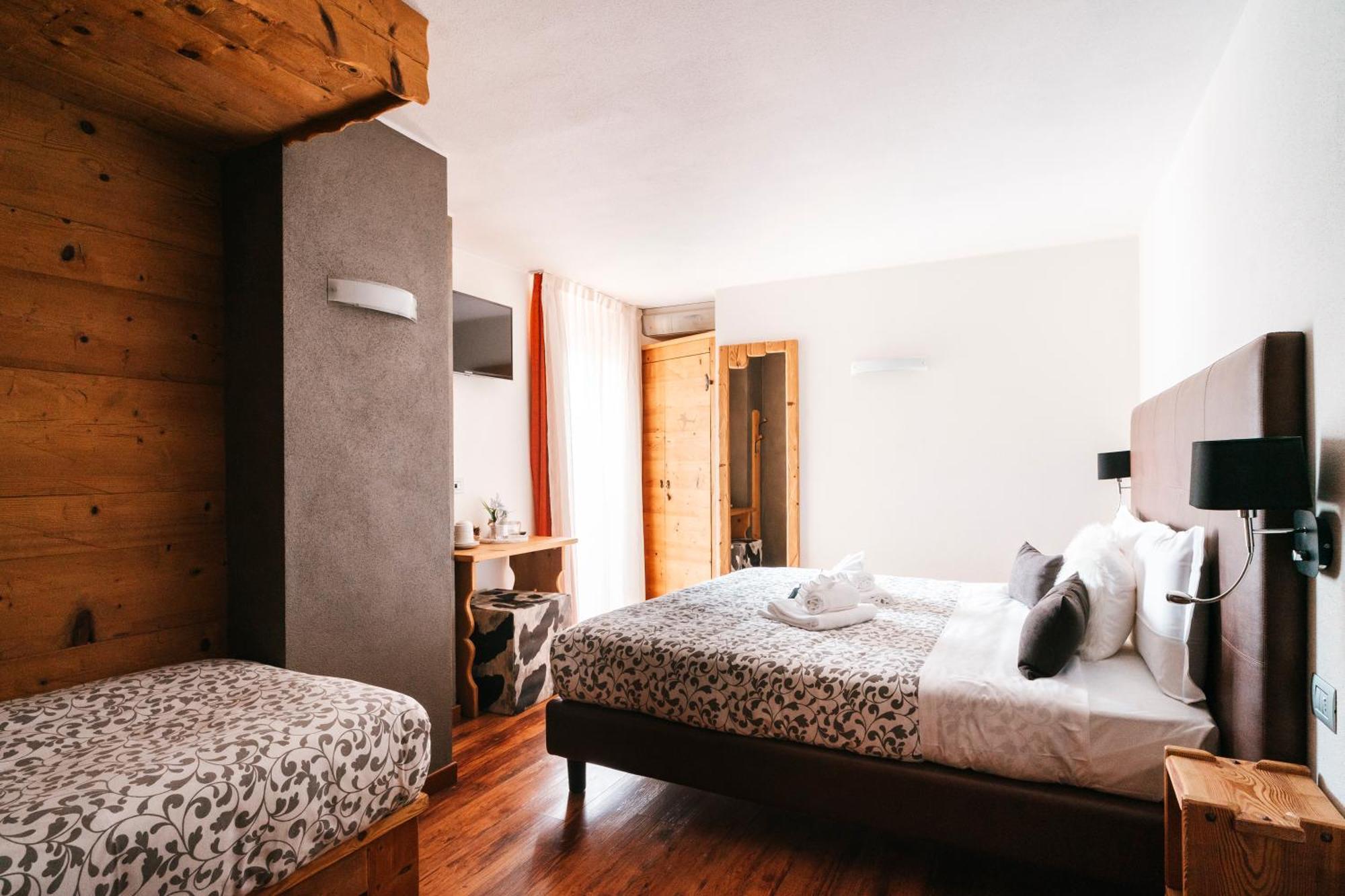 Serendipity Hotel Oulx Extérieur photo